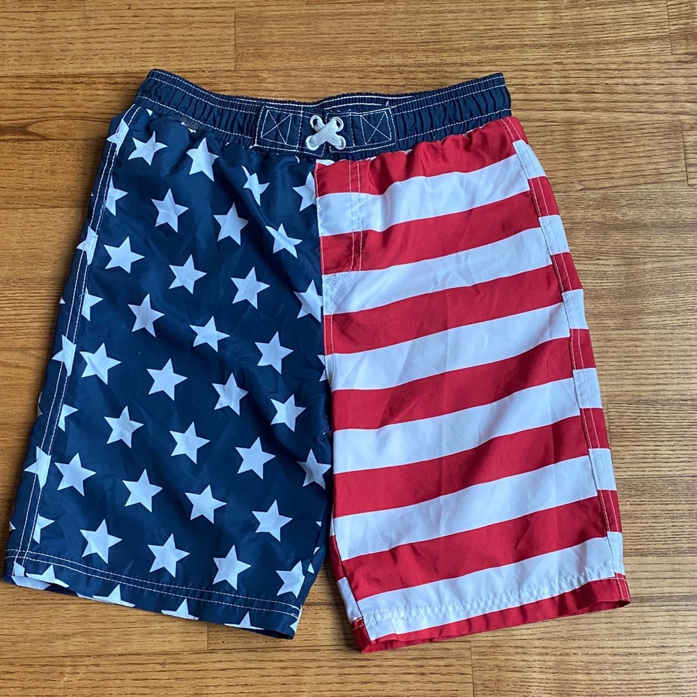 Ixtreme Boys size: 7 Patriotic American Flag swim trunks